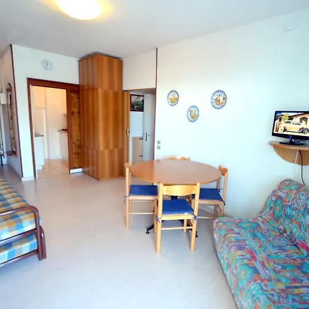 Sea Front Apartamento *